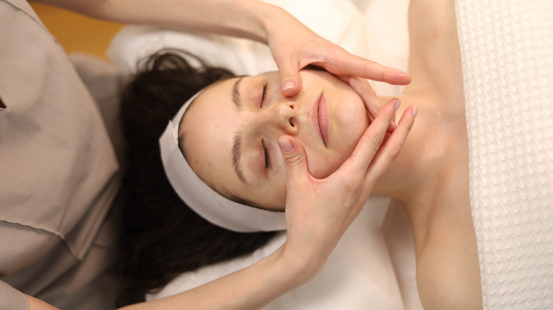 Face massage facial treatment at Luma Skin NYC in Manhattan